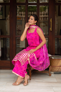 Gulabi galiyan Radha bandhej georgette ชุดเดรสลำลองผ้าคอตตอนพร้อมผ้าปัก - Product Image 4