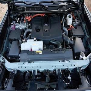 EXTREMELY CLEAN 2025 TUN DRA TRD PRO, Volante a la Izquierda, Asientos de Cuero, Listo para Enviar - Product Image 6