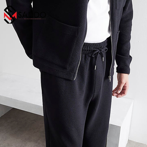 Pantalones activos transpirables con logotipo personalizado para hombre, chándal con capucha de dos piezas con cintura elástica y ajuste holgado de gran tamaño, venta al por mayor - Product Image 6