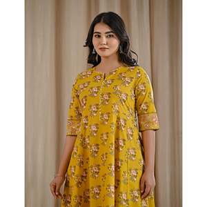 Traje Anarkali de Algodón con Estampado Floral Amarillo Jaal, Conjunto de Pantalón Salwar de Diseño Étnico Moderno para Fiestas y Ocasiones Especiales, Hecho de Tela de Red - Product Image 1
