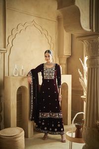 Costume Salwar en velours de meilleure qualité avec broderie et travail manuel et travail manuel adapté au bureau de la femme et à une utilisation régulière - Product Image 5