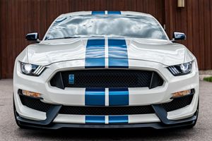 Ford Mustang Shelby GT350 2020 Usado en Excelentes Condiciones, 650 Millas, Transmisión Manual de 6 Velocidades, Motor V8 Voodoo de 5.2 Litros, Paquete Heritage, Sin Modificaciones - Product Image 1
