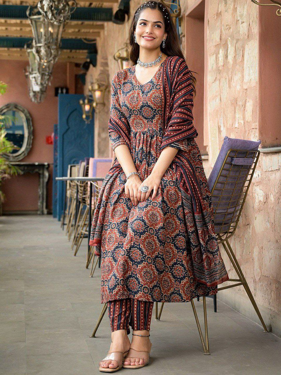 2025 TV Serial Actress Style Multi Color V Neck Georgette Silk Designer  Dress for Women Party Wear| Alibaba.com