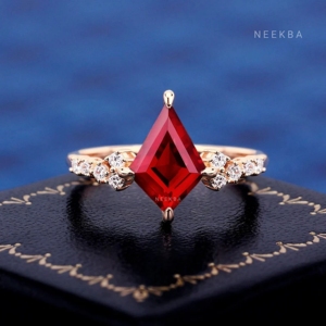 8*11mm forma de cometa rubí cultivado en laboratorio 10K anillo de oro sólido estilo Art Deco anillo de compromiso de piedras preciosas Tono de Metal personalizable/pureza - Product Image 1