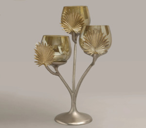 Portavelas de metal elegante para una decoración sofisticada Portavelas de metal elegante para un ambiente moderno - Product Image 2