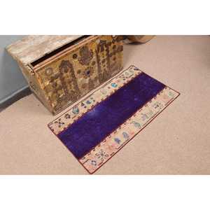 Tapis vintage 1,8 x 3,2 pieds, tapis persan turc en laine violet - Product Image 1