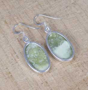 Pendientes de Plata de Ley con Ópalo Verde, Hechos a Mano, Piedra de Nacimiento de Octubre, Joyería Elegante con Piedras Preciosas, Regalo para Mujer - Product Image 6