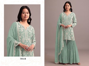 Costume en mousseline de soie à motif floral de dernier créateur, robes décontractées en georgette lourde avec broderie à paillettes et décoration en diamant - Product Image 5