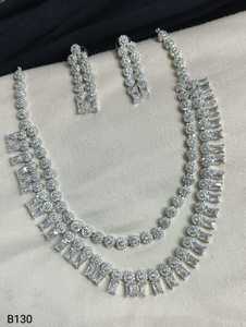 ENSEMBLE DE COLLIER DE MARIÉE EN DIAMANT AMÉRICAIN ET BOUCLES D'OREILLES CLASSIQUES ET DE HAUTE QUALITÉ ENSEMBLE DE BIJOUX DE MARIAGE POUR FEMMES DE STYLE CLASSIQUE - Product Image 5