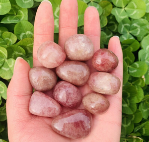 Vente en gros cristal rouge naturel fraise rouge cristal de quartz dégringolade pour la guérison pour la décoration - Product Image 2