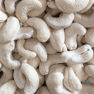 Anacardos crudos de alta calidad al por mayor W320 y W240, anacardos exportados a Asia, UE, ORIENTE MEDIO - Product Image 1