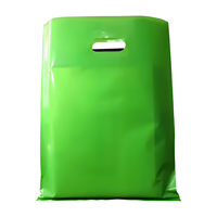 Sacs à provisions en plastique noir pour vêtements avec logo sacs à bijoux personnalisés avec poignée découpée pour boutique promotionnelle