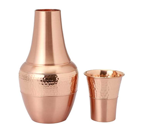 Bouteille en cuivre martelé ayurvédique indien de capacité de 650ml faite à la main Booster d'immunité de chevet écologique pour boire de l'eau bouillante - Product Image 6