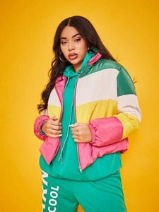 แจ็กเก็ตขนเป็ดให้ความอบอุ่นในฤดูหนาวของผู้หญิงที่มีแขนยาวซิปเต็มรูปแบบระบายอากาศได้ดีย้อมสีล้วนแบบทอ - Product Image 4