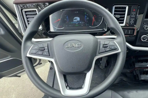 2025 New Energy Light <b>Truck</b> Chassis 120kWh Pure Electric Commercial Vehicle Customizable EV Cargo/Utility <b>Platform</b> - Product Image 5