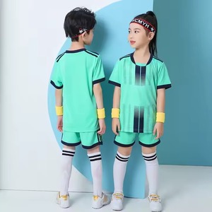 Camiseta de fútbol de manga corta con logotipo personalizado y precio al por mayor, ropa de entrenamiento de fútbol para niños OEM con logotipo infantil para hombres y niños - Product Image 4