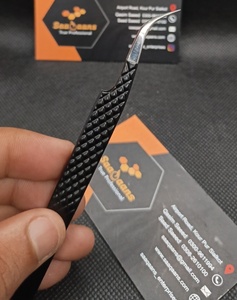 Pinzas para Extensión de Pestañas con Aislamiento, Plateadas, Antimagnéticas, con Fibra Brillante, Agarre de Diamante en Color Negro, Acero Inoxidable - Product Image 3