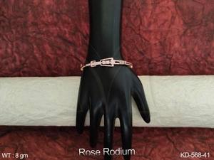 Bijoux de fête élégants Fancy CZ AD Full Stone Kada pour femmes, parfaits pour les mariages, les festivals et les événements spéciaux. - Product Image 2