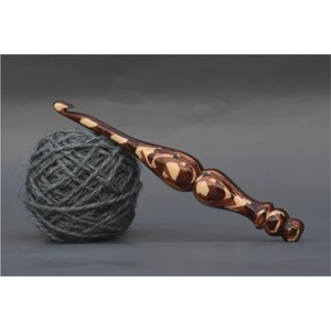 Lot de crochets ergonomiques personnalisés en bois et résine pour artisans, aiguilles à tricoter antidérapantes, poignées de crochet et bol porte-fil - Product Image 6