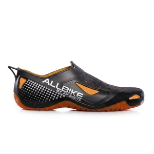 Botas AP ALL BIKE: Zapatillas Multiusos Impermeables con Parte Superior de PVC y Suela de Goma, Ligeras, Antideslizantes, Ajuste Regular, Zapatos para Lluvia y Ciclismo - Product Image 4