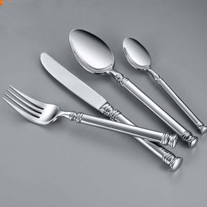 Nouvel ensemble de couverts élégants en acier inoxydable argenté, avec manche martelé, cuillère et fourchette - Product Image 6