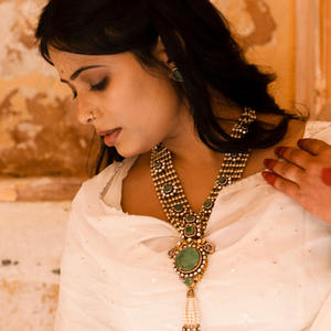 Collier de mariée royal indien en argent 925 Regal Gajaah, style Majestic Nizami, avec émeraude, perle et diamant Polki - Product Image 2