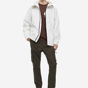 Pantalones ligeros a prueba de viento para correr y sudaderas con capucha con cordón Ropa deportiva informal en opciones de lona sólida y a rayas disponibles - Product Image 1