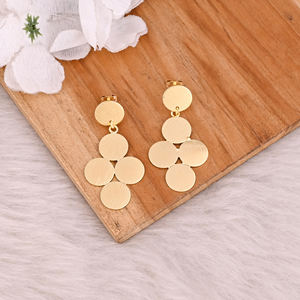 ต่างหูแบบห้อยทรงเรียบ ชุบทองเหลืองคุณภาพสูง งานแฮนด์เมด ผิวด้าน ชุบทองเหลือง ของขวัญวันครบรอบ - Product Image 2