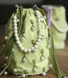 Bolsos de muñeca de tela de seda elegantes y hermosos con cuentas de cristal adornadas, perlas, piedra para fiesta/boda @ 2024 - Product Image 1