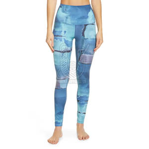 Leggings pour femmes en coton 100% respirant, taille mi-haute, couleur unie, style personnalisé, fabriqué au Pakistan - Product Image 2