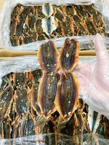 Arenque Seco de Calidad de Exportación de Vietnam, Proveedor de Mariscos Secos, Filete de Arenque Seco en Rodajas Tipo Mariposa Sazonado, 2.5 oz ANGLE - Product Image 3