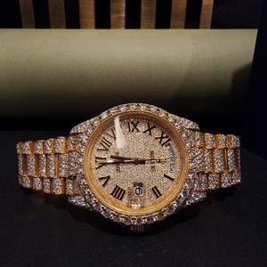 Montre de luxe à cadran romain, ton jaune, diamant moissanite, entièrement sertie, style président, bracelet en acier inoxydable, mouvement ETA, unisexe - Product Image 1