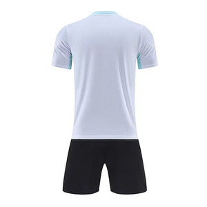 Conjunto de camiseta de fútbol por sublimación personalizada unisex, personalizable para hombres y mujeres uniforme de fútbol, jugadores para clubes - Product Image 4