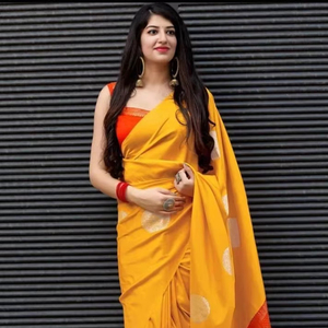 Nouveau à la mode Banarsi soie Saree Blouse pièce économique Bollywood Style indien femmes fête porter en gros Surat été hiver - Product Image 1