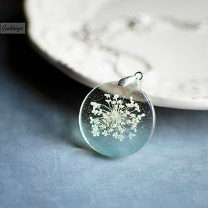 2024 nueva llegada Street Boy collar de eslabones de resina transparente Venta caliente Hip Hop Punk Infinity gargantilla para hombres joyería hecha a mano - Product Image 1