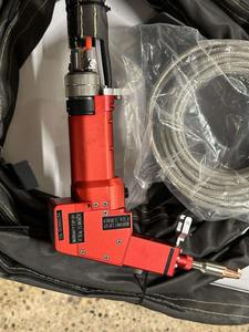 Máquina de Limpieza Láser de Fibra Portátil de 2000W 200W 1000W para Eliminar Pintura, Óxido y Recubrimientos Metálicos - Product Image 5