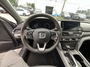 รถยนต์ฮอนด้า แอคคอร์ด ปี 2019 รุ่น 1.5T LX ขับเคลื่อนล้อหน้า พวงมาลัยซ้าย ไมล์ 50,000-75,000 ไมล์ กำลัง 150-200 แรงม้า สภาพดี ใช้งานน้อย - Product Image 3