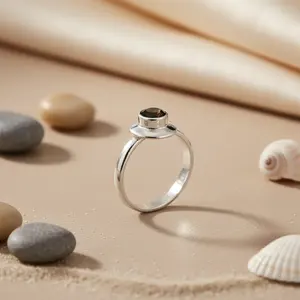 Bague en argent sterling 925 avec grenat turquoise ou rubis, plaqué rhodium et incrustation de pierre naturelle - Product Image 1