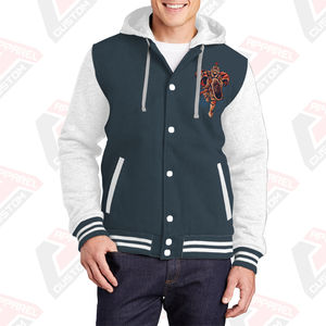 Chaqueta Varsity Personalizada para Hombre, Elegante y Cálida, con Capucha, 100% Algodón, Felpa, Bordada, Impresión Digital, Lavada a la Piedra, Teñida Lisa, para Invierno - Product Image 1
