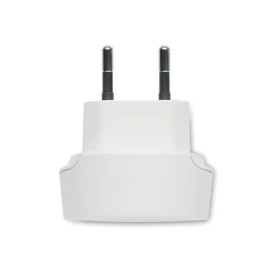 Chargeur USB Skross Euro, gadgets promotionnels personnalisés pour les voyages - Product Image 3
