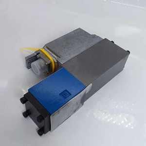 Vanne de commande directionnelle proportionnelle 4WRPEH 6 C3 B40L-2X/G24K0/A1M 811404603 - Product Image 1