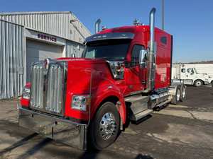 Vehículo de Transporte Pesado, Camión de Larga Distancia, Cabeza Tractora 6x4 con Cabina Dormitorio, Diésel, para Transporte Internacional - Product Image 3