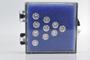 Mantra Diamond Certified E F Color redondo Corte brillante Diamante cultivado en laboratorio suelto para la fabricación de joyas VVS VS Calidad - Product Image 4