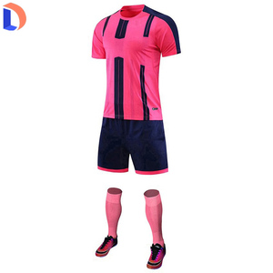 ชุดฟุตบอลคุณภาพสูงปี 2024 สำหรับทุกเพศ พิมพ์ลายดิจิทัล บริการ OEM สำหรับผู้ใหญ่ ผลิตจากโพลีเอสเตอร์ 100% สีสันปรับแต่งได้ - Product Image 6