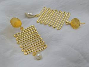 Vente en gros de boucles d'oreilles 2024 tendance pour femmes Boucles d'oreilles rondes en pierre plaqué or pour femmes et filles - Product Image 5