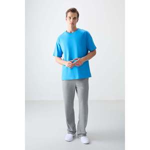 T-shirt basique pour homme Air Jones en coton 100% bleu pétrole, texture douce, coupe ample, pour un usage quotidien décontracté - Product Image 2