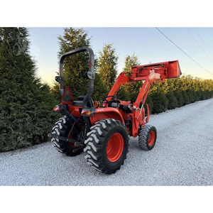 Tracteur agricole sur chenilles Kubota L3301HST 4x4 d'occasion avec pompe, modèle 2018 - Product Image 2