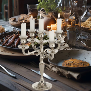 Bougeoir en aluminium à 5 bras argenté, candélabre, centre de table pour événements de mariage, pot à bougie unique à prix raisonnable - Product Image 1