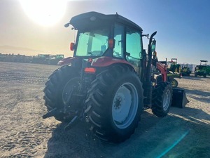 Tracteur Massey Ferguson 4610 d'occasion 90 CV 4RM avec moteur, pompe, boîte de vitesses et roulements à vendre - Product Image 2