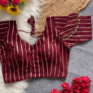 เสื้อเบลาส์คอวีผ้าไหม georgette สวยงามพร้อมแขนตัดที่ไม่ซ้ำกันเปิดหลังสไตล์ฤดูร้อน - Product Image 3